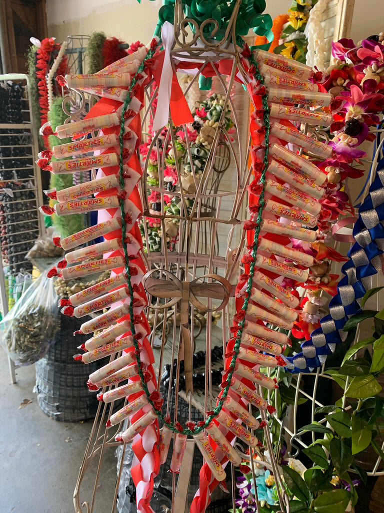 candy lei fish net Big Smartie Candy Lei – California Hula Center