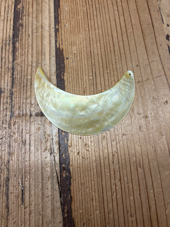 Yellow Lip Mother of Pearl Moon Shell