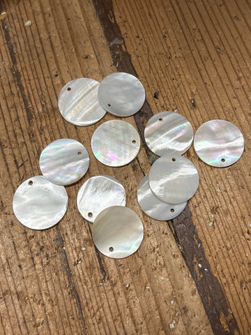 White Mother of Pearl Round Shell 7/8” (11)