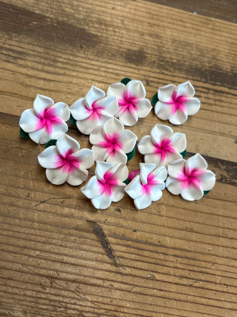 Foam PLUMERIA Side-drilled beads (10)