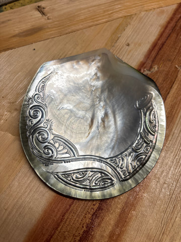 Made in Tahiti Mother of Pearl Inside Carved Shell