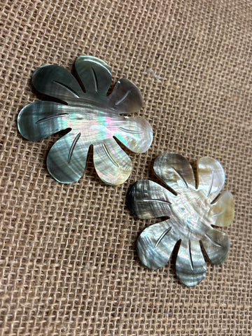 Mother of Pearl Etched Petal Tiare Flower Shell Black Lip