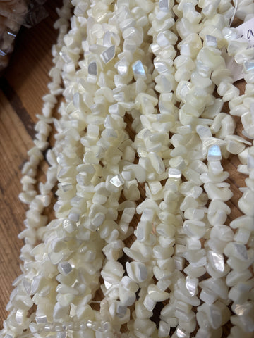 Shell Chips Strands White Troca Shell Chips Strand – California Hula Center