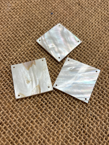 Mother of Pearl Square white corner drilled 1"