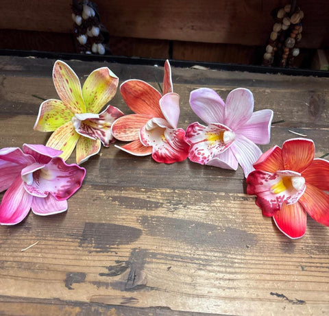 4” Orchid Hair Pick