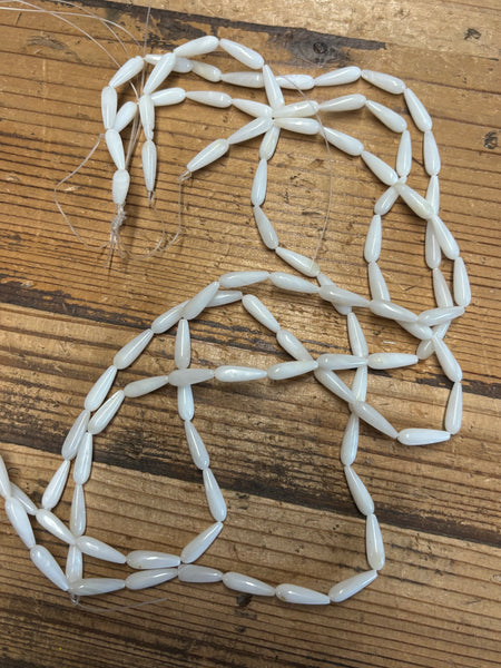 White TEARDROP Kabibe Shell Strand