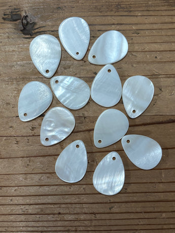 White Mother of Pearl Teardrop Shell 1”