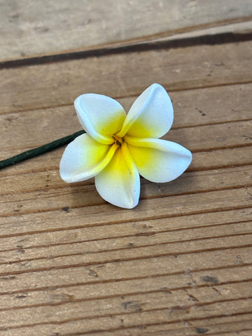 Mini Plumeria Hair Pick-White/Yellow