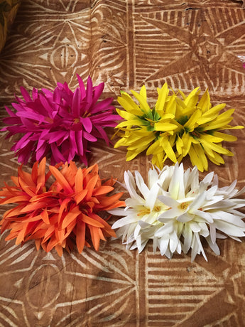 Spider Lily Hair Clip