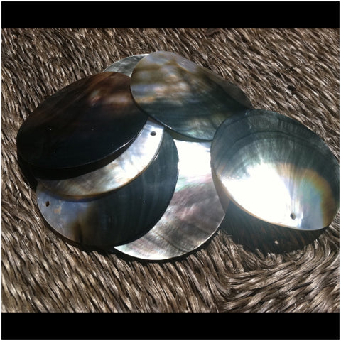 Mother of Pearl Round Shell