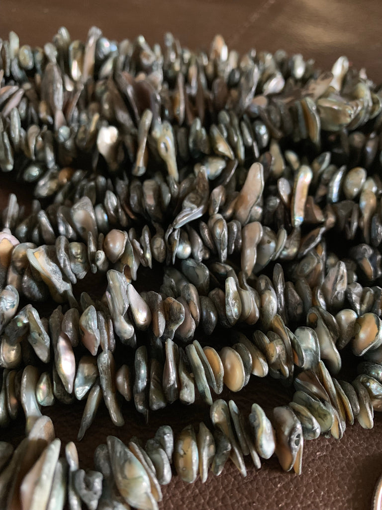 Shell Strand Mother of Pearl Natural Chips Shell Strand – California Hula Center