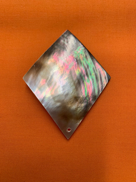 Mother of Pearl Diamond Shell